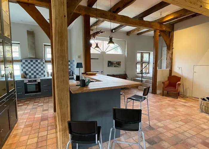 Am Wasserschloss Haus Marck *